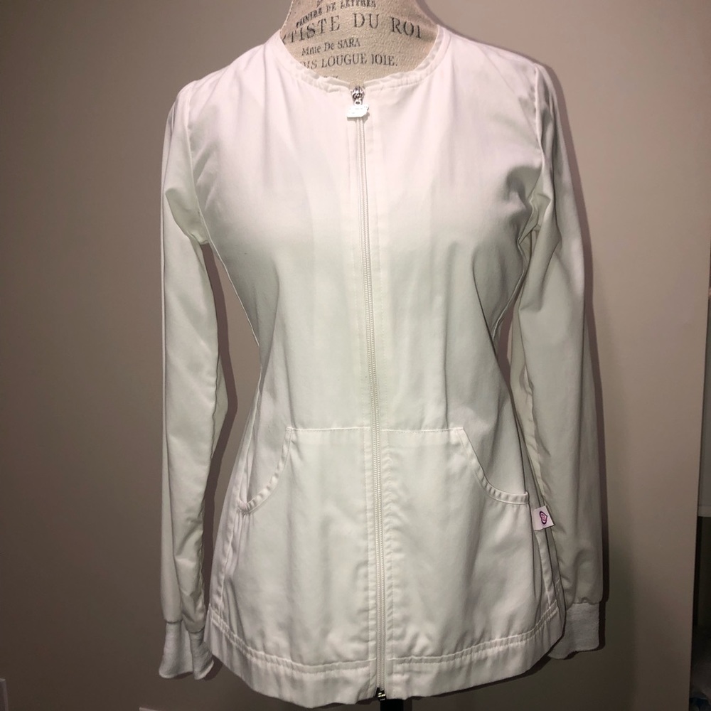 White medical scrub jacket XS